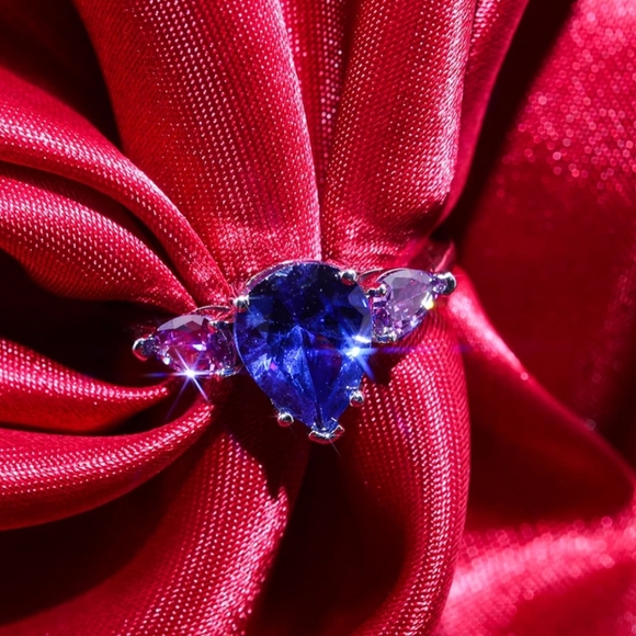 🎀925 Royal Blue Sapphire & Amethyst Ring - Picture 6 of 7